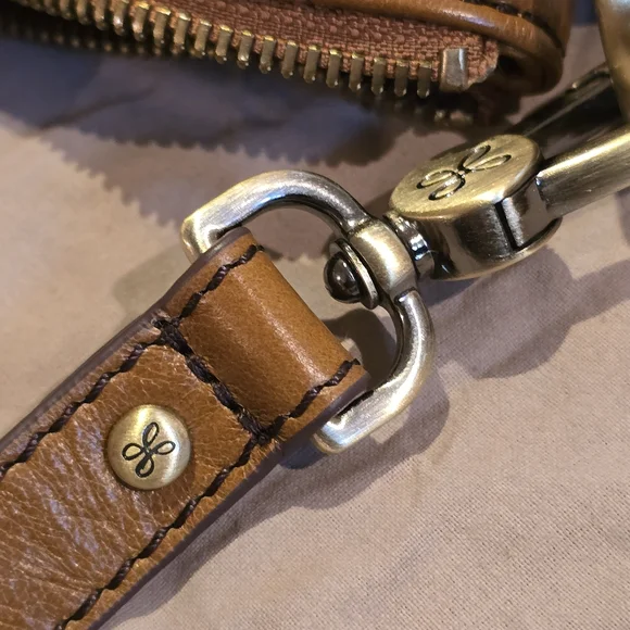 HOBO Brown Leather Shoulder Bag Shelia Medium - Picture 8 of 14